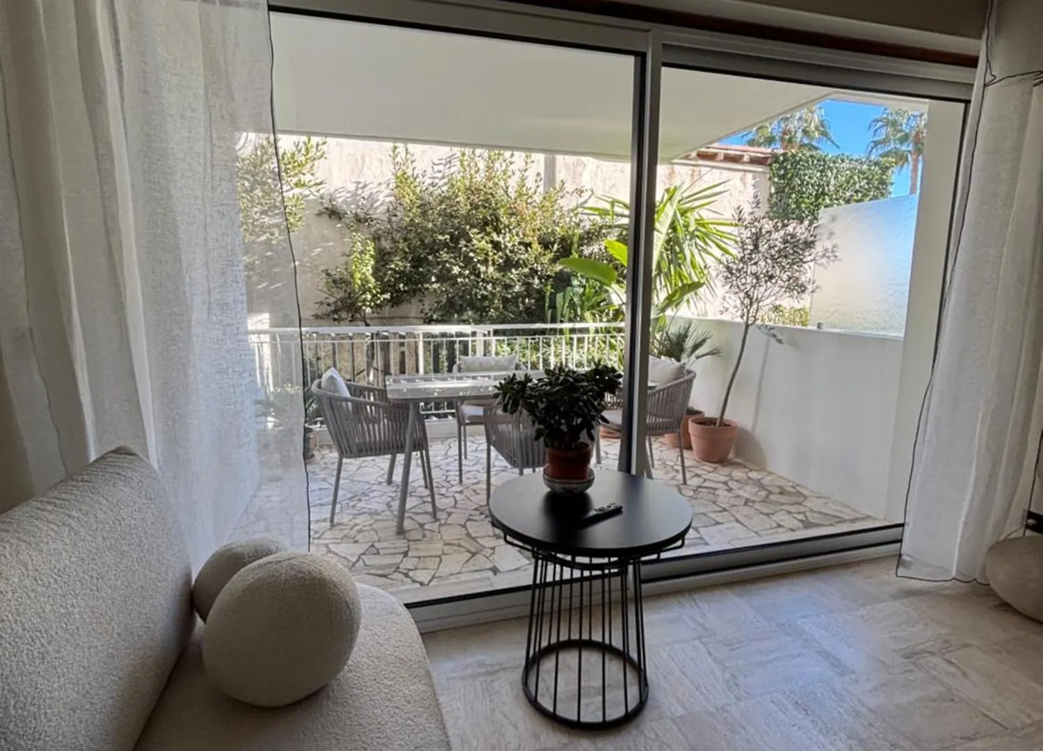 Palm Beach Front De Mer Cannes Apartment